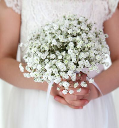 Brudepikebukett med brudeslør Brudepikebukett med brudeslør